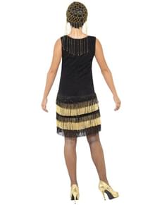 Costume da giovane alla moda degli anni 20 con frange