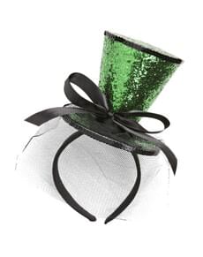 Mini green top hat with veil
